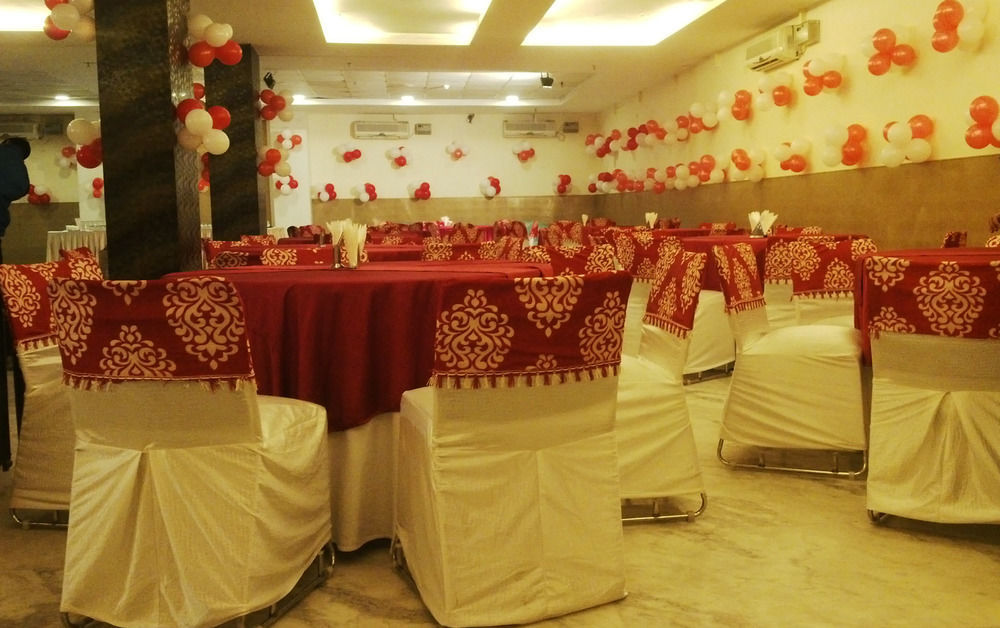 Red Carpet Hotels Noida Exterior foto
